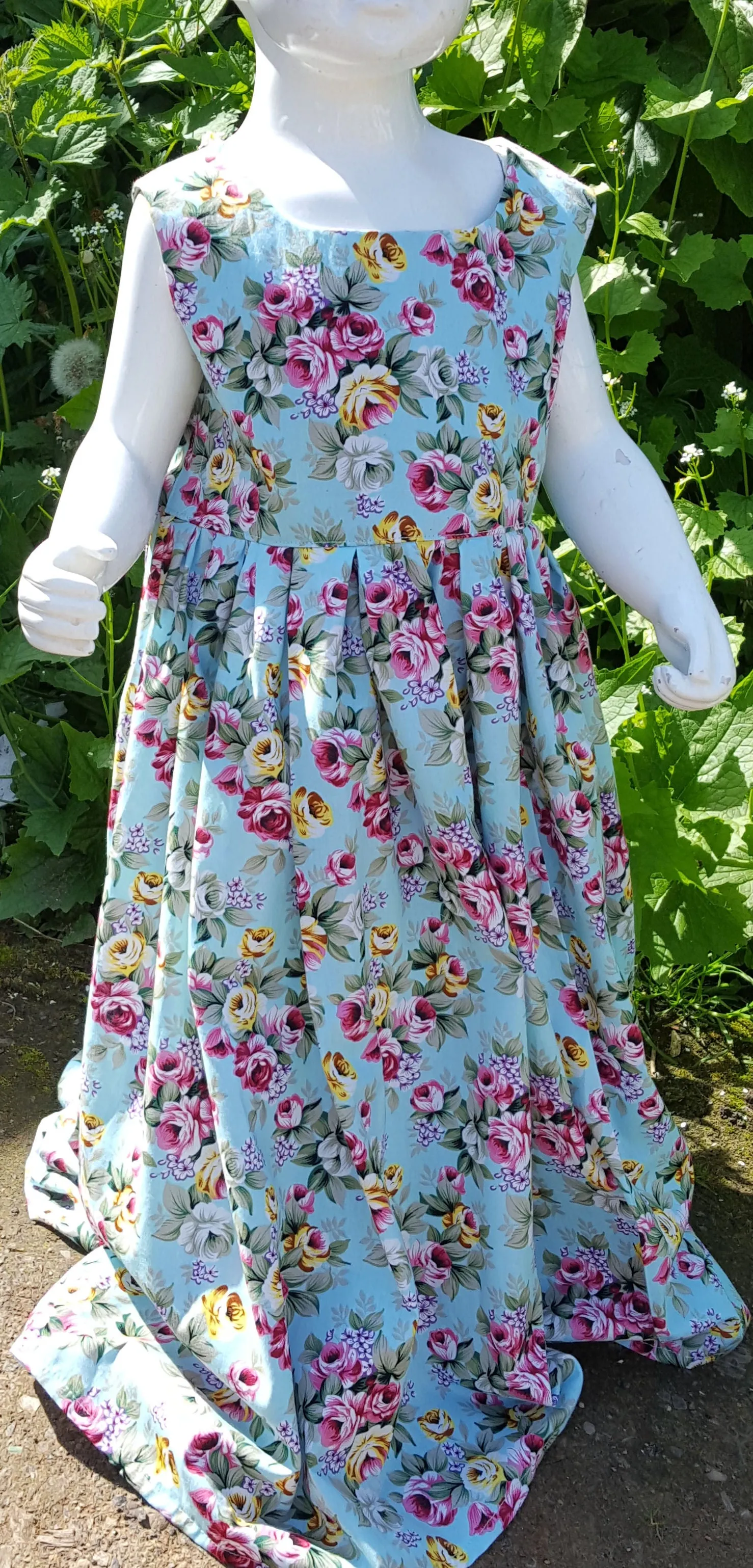 Little girls maxi dress, to fit age 4, Party dress, alternative wear dress,