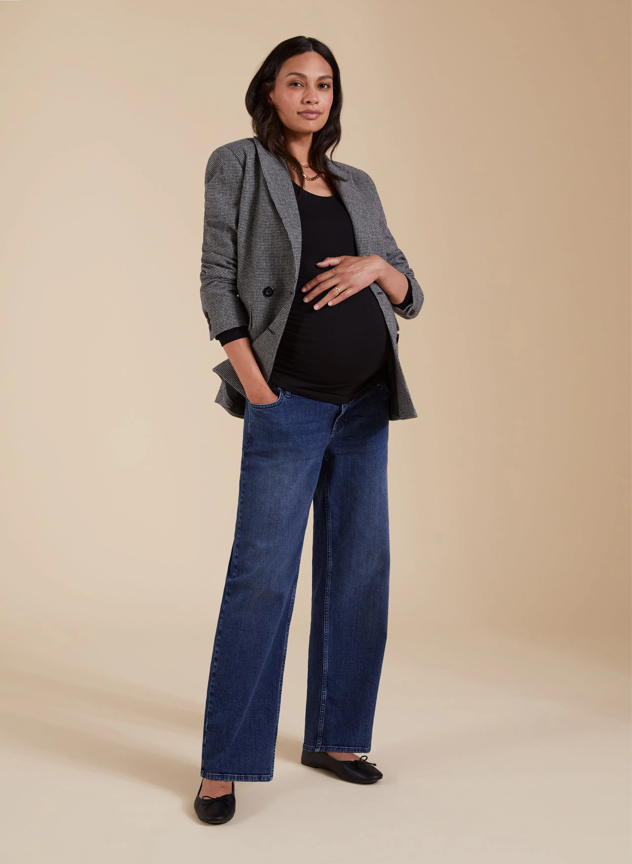 The Essentials Maternity Scoop Top